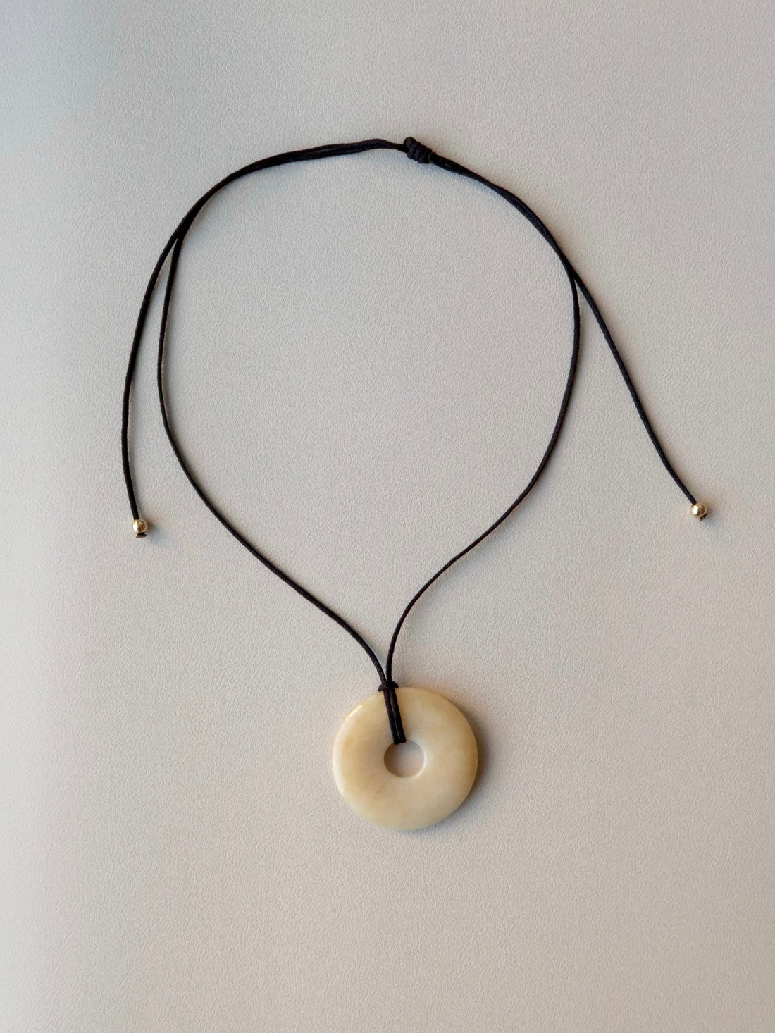 BUTTER PENDANT NECKLACE