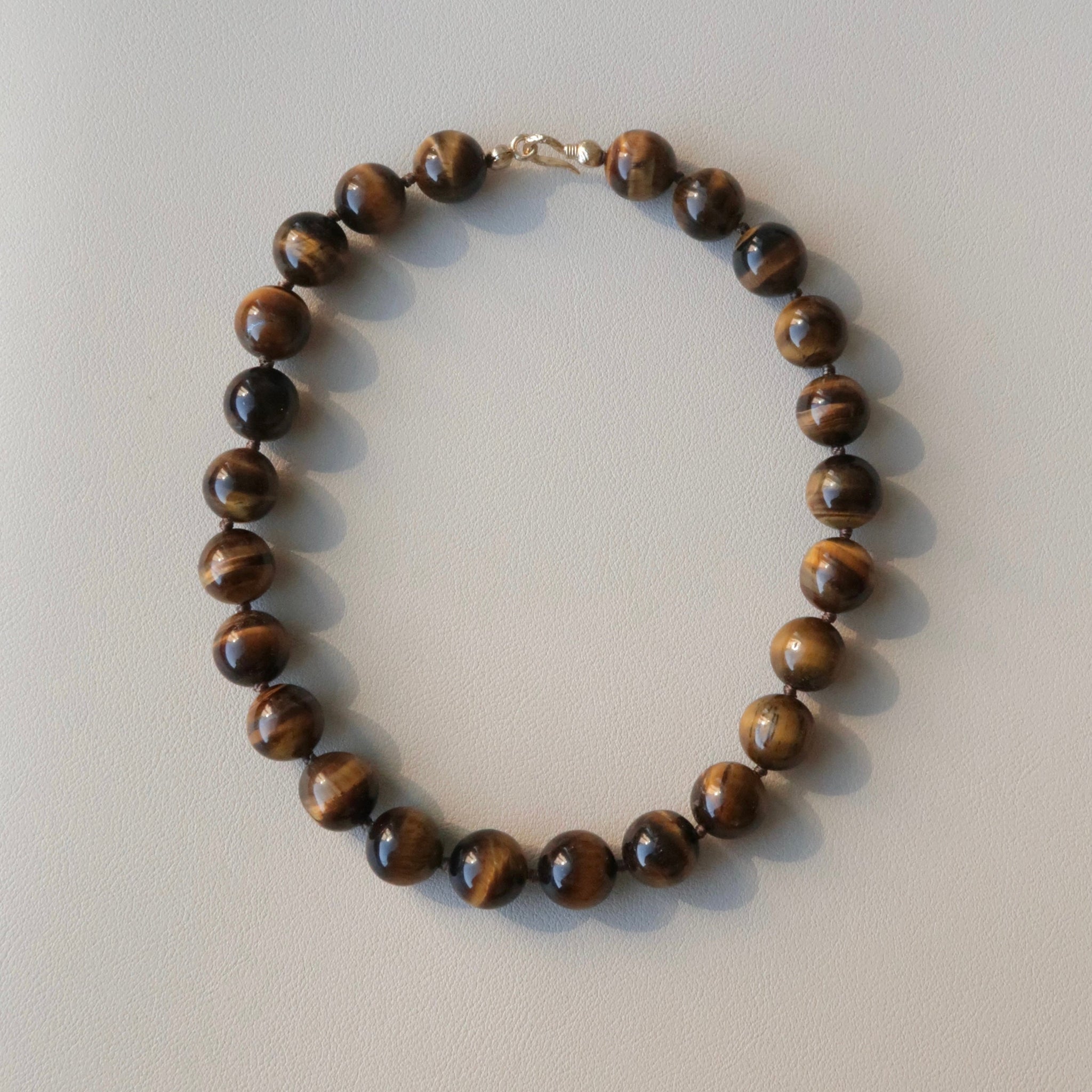 TIGER’S EYE NECKLACE